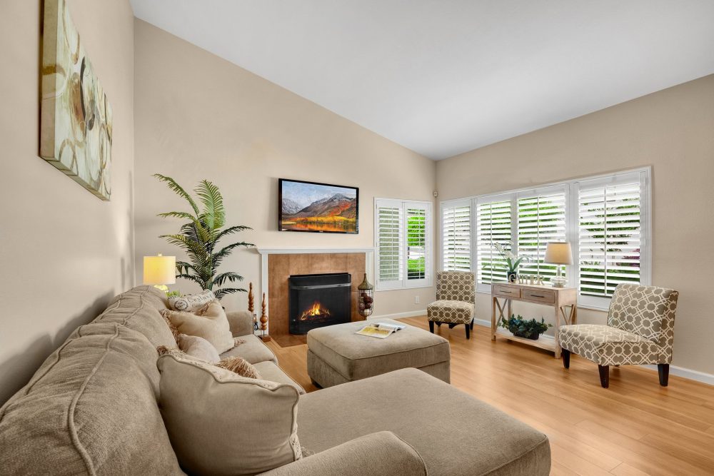 Professional staging by the Darryl & JJ Jones Team for a home in Brea