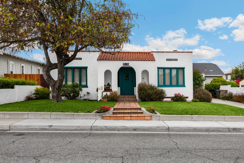 Brea single-story home sold by Darryl Jones - 205 E Elm St